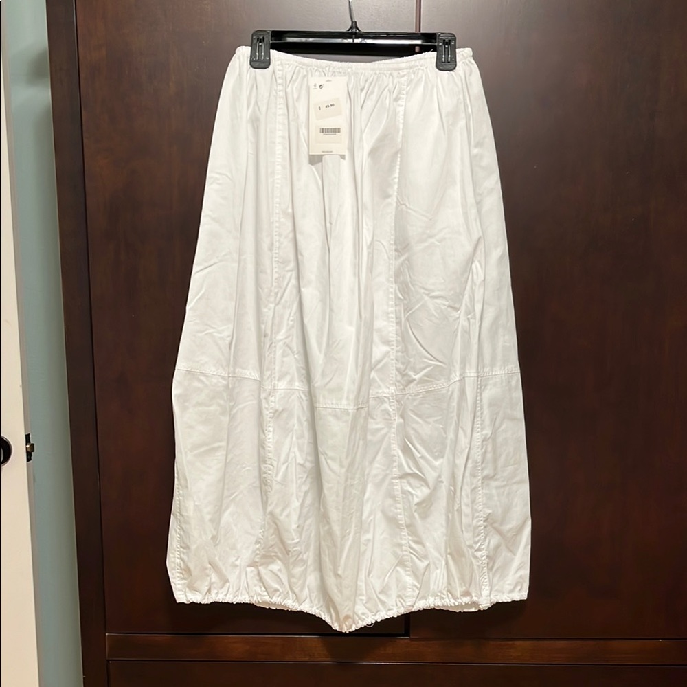 Elegant White Midi Skirt